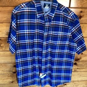 Men’s short sleeve button down shirt